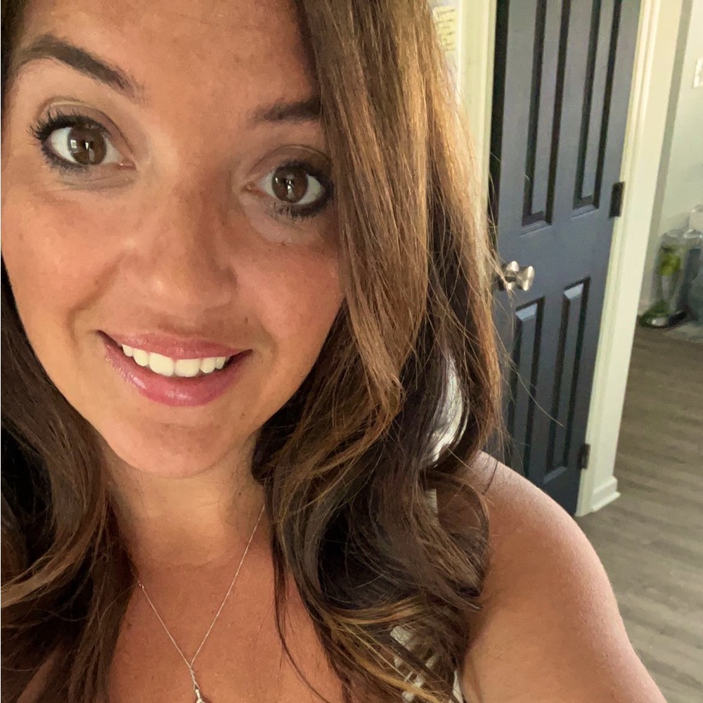 Meet your Posher, Christina